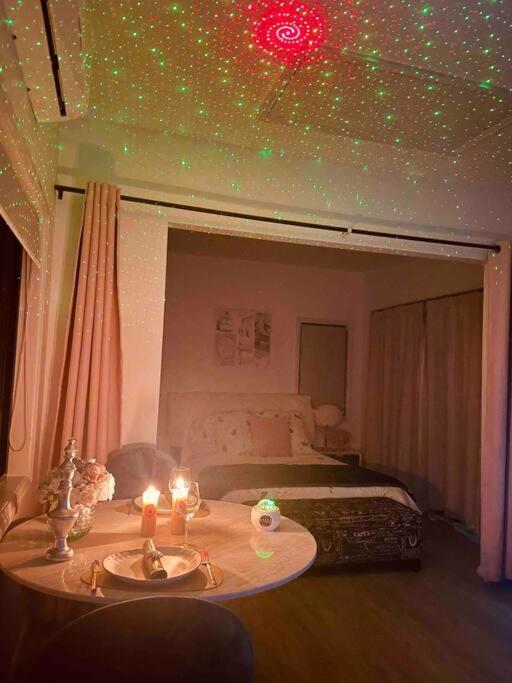 Delightful Little House & Chateau Charme Suite โอ๊คแลนด์ ภายนอก รูปภาพ