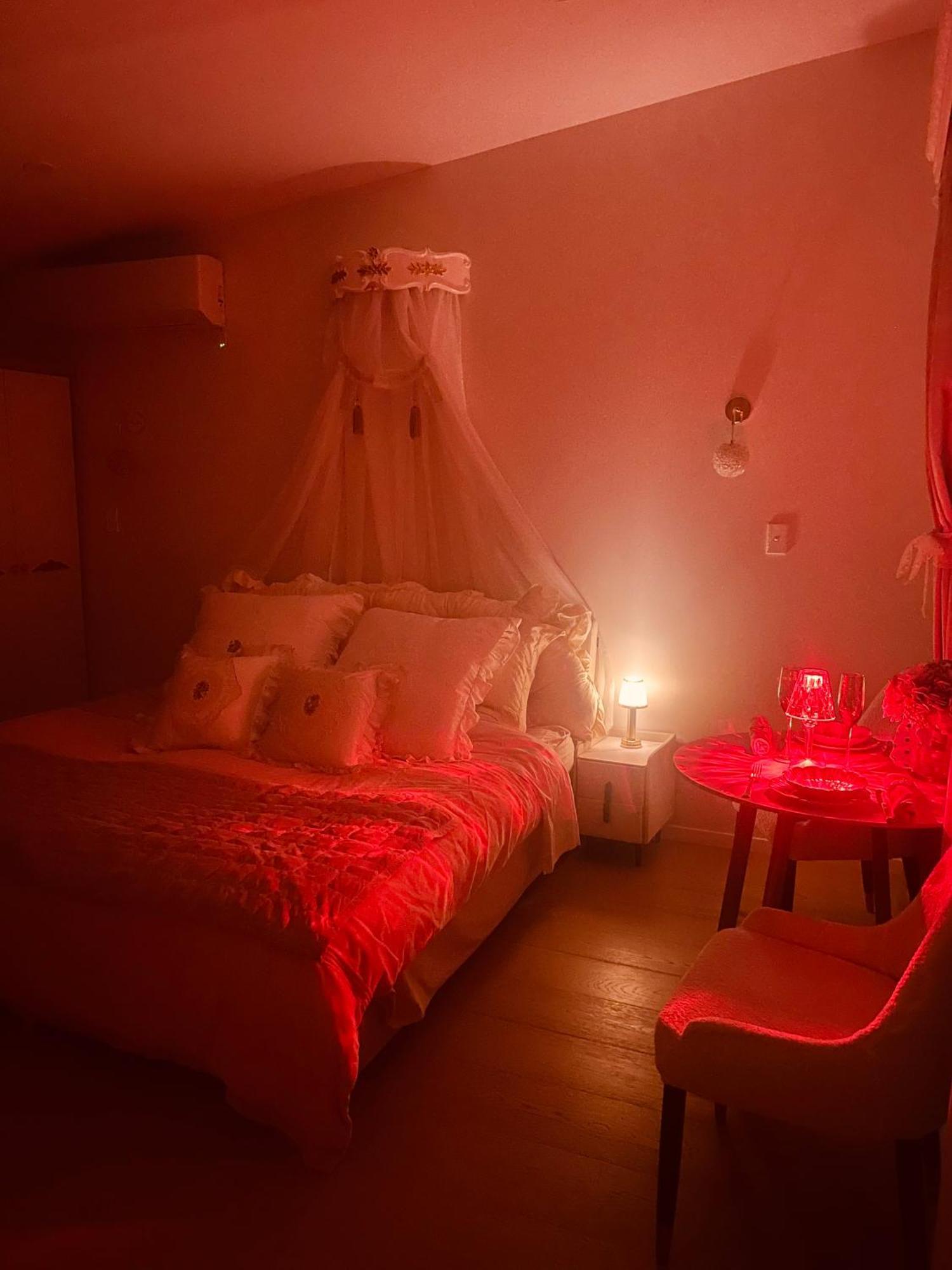 Delightful Little House & Chateau Charme Suite โอ๊คแลนด์ ภายนอก รูปภาพ