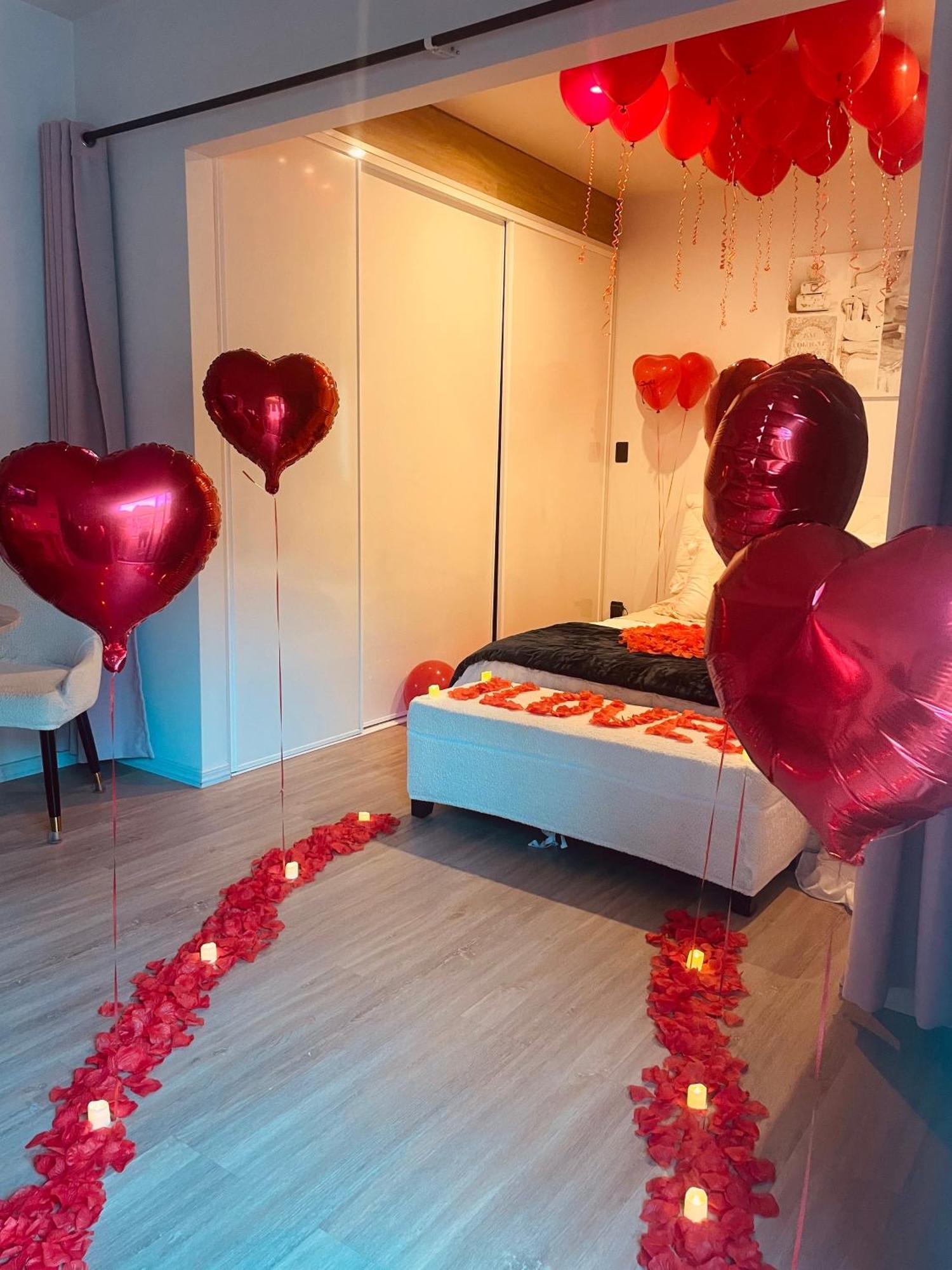 Delightful Little House & Chateau Charme Suite โอ๊คแลนด์ ภายนอก รูปภาพ